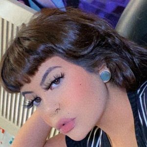 Meet your Posher, Ana